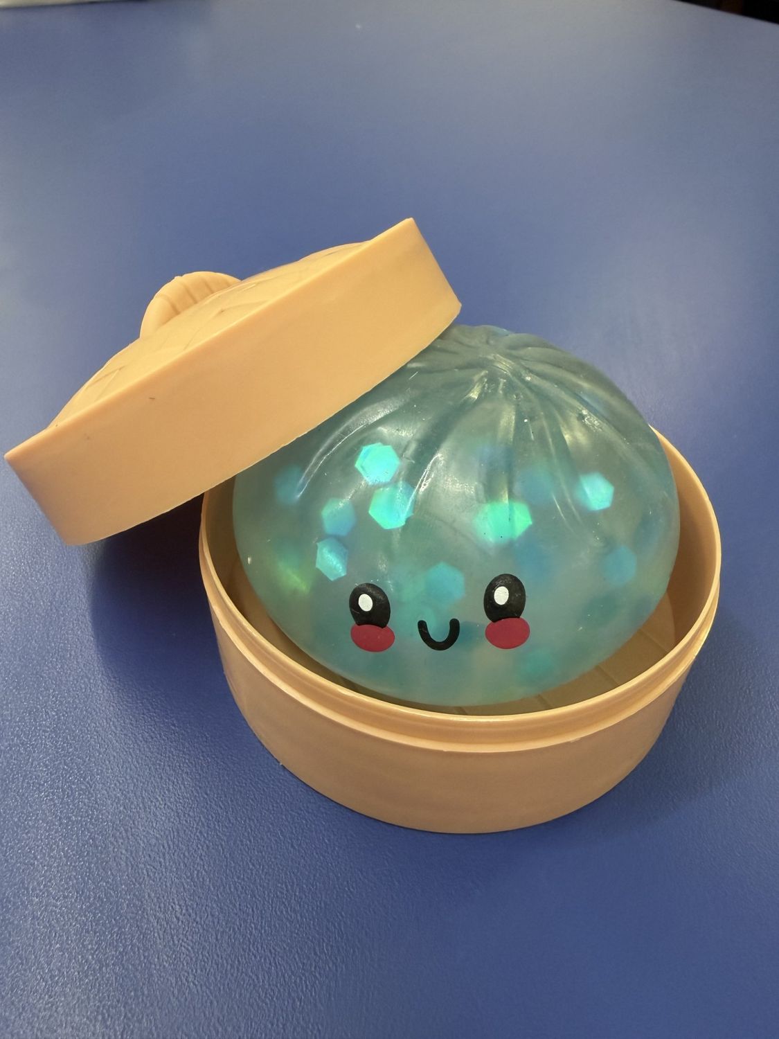 Squeezing Soft Steamed Buns Glitter