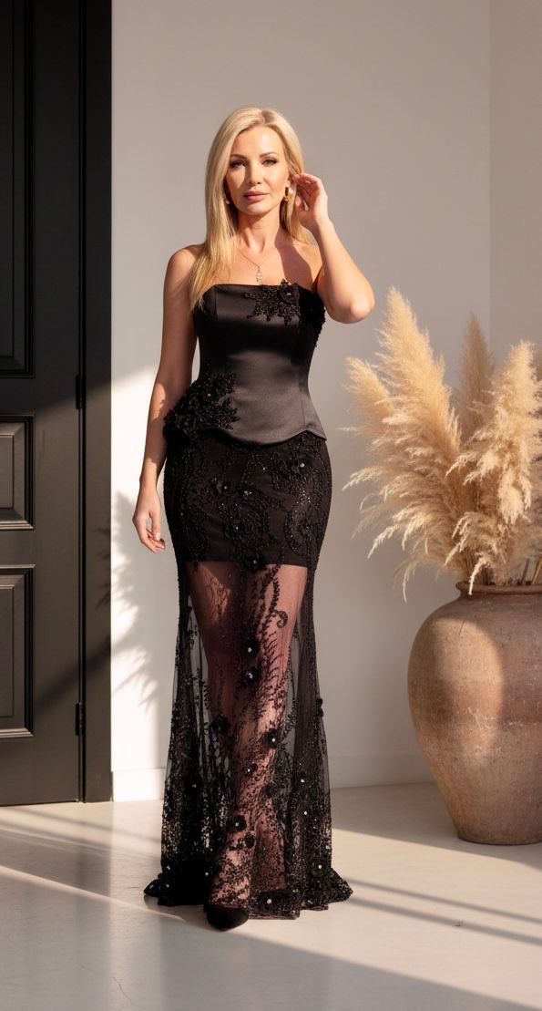 Czarna Suknia Wieczorowa Maxi z Koronką i Haftem