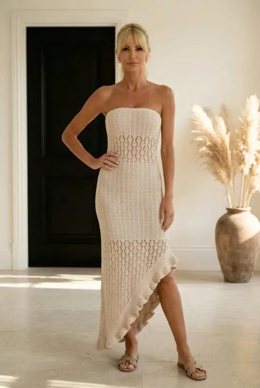 Sukienka Laguna Ażurowa Maxi Bez Ramiączek jasny beż By Me