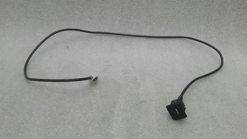 MERCEDES A Class W176 USB Input A1178200315 ECU Cable Multimedia W117