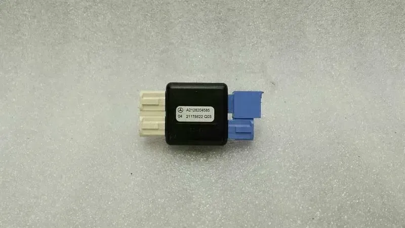 MERCEDES A Class W176 R172 W212 Aerial / Antenna A2128204585 Antenna