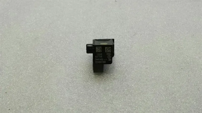Mercedes C Class W205 W222 Crash Impact Sensor A2229051400 Crash Sensor
