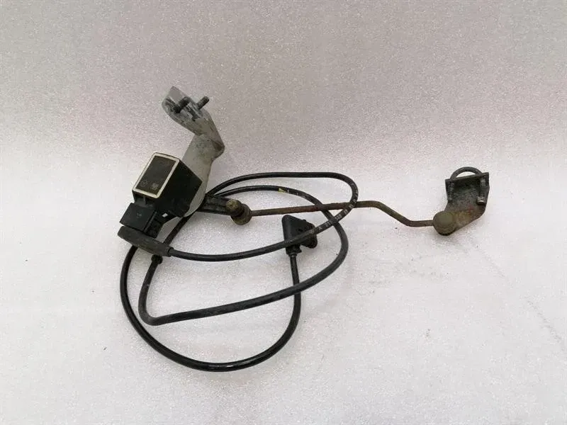 Mercedes CLS W219 Level Sensor Rear A0105427717 Level Sensor A2113200943
