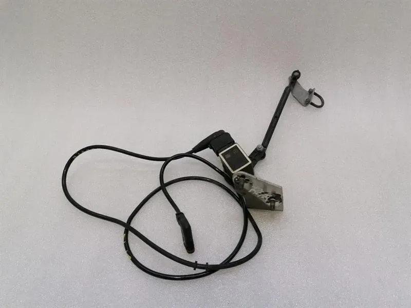 Mercedes CLS W219 Level Sensor Rear Wiring A0105427717 Level Sensor A2115406905