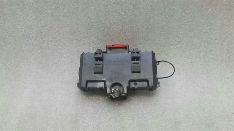 Mercedes SLK R171 Fuse Box A2035450803 Fuse Box