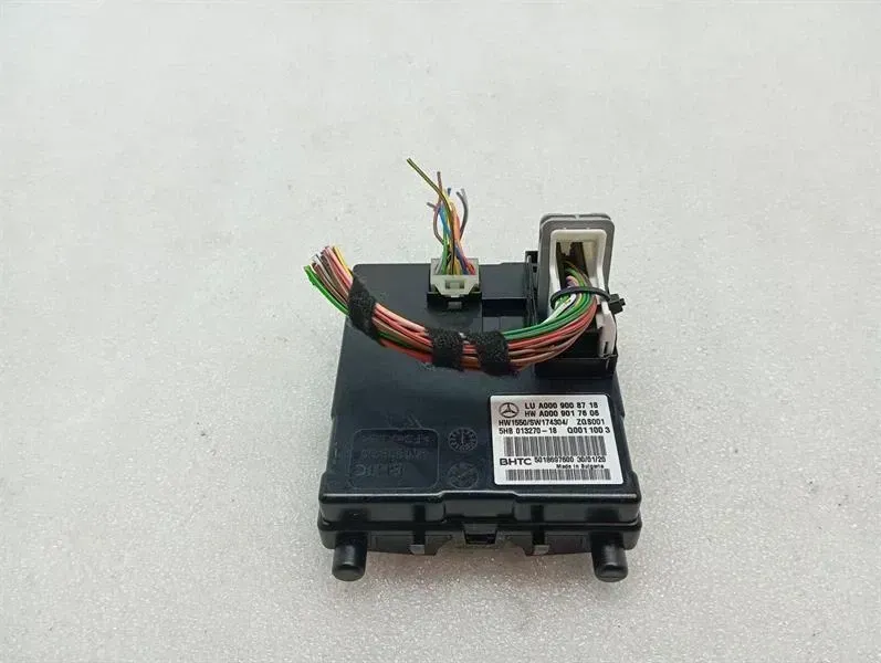 Mercedes C Class W205 Electronic Module A0009008718 Control Unit