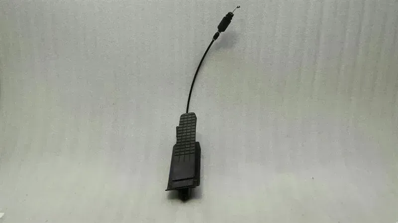 Porsche Boxster 986 RHD Gas Pedal (Electrical) 99642302001 Right Handlebar