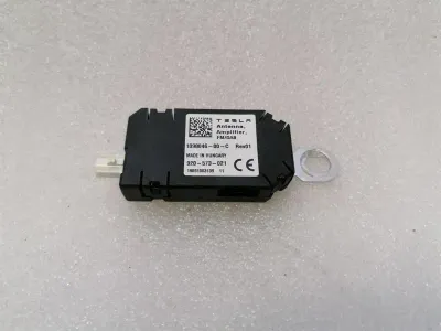 Tesla Model 3 Aerial / Antenna 1098046-00-C Antenna