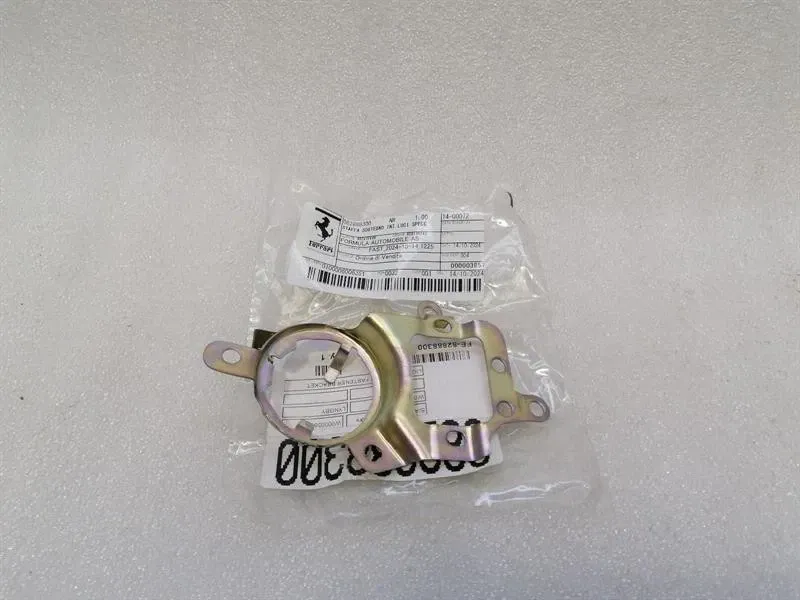 Ferrari 458 F142 Spider Holder Bracket 82888300 Holder Carrier New New
