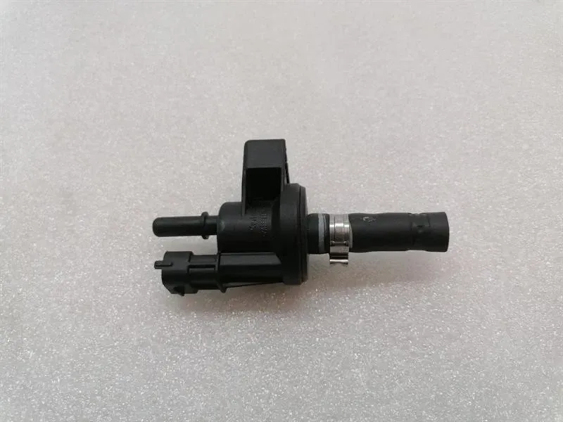 Ferrari 458 F142 Spider Valve 254425 Valve FLUSH VALVE EVAP