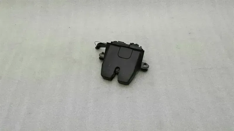 Aston Martin Vantage V8 Boot Lock 8N51-F442A66-BC Tailgate Lock