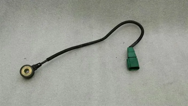 Audi S5 8T Knock Sensor 06E905377A Knock Sensor
