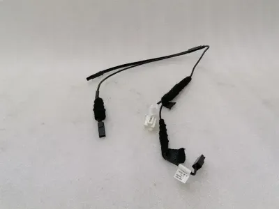Tesla Model 3 Aerial / Antenna 1102749-00-B Antenna Radio