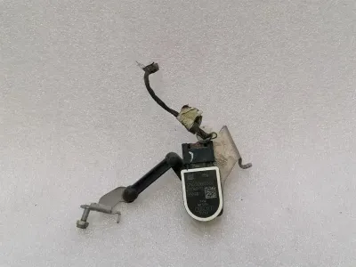 BMW 5 Series F90 G30 M5 Sensor 6870000 FR LEVEL Level