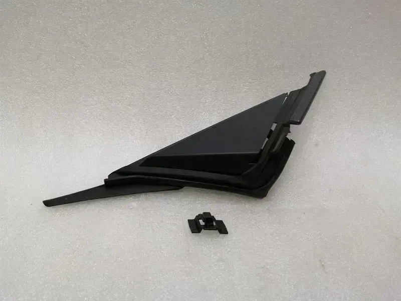 McLaren 600LT Spider 13A5603CP RIGHT DOOR OUTSIDE A COLUMN COVER