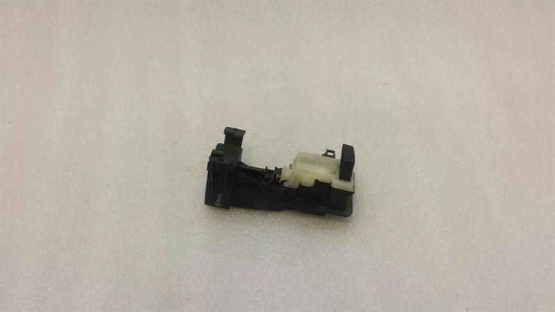 Mercedes CL W216 W221 Fuel Cap Actuator A2518200197 Fuel Flap Actuator