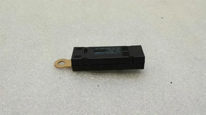 Mercedes C Class W205 Aerial / Antenna A2058202200 Aerial