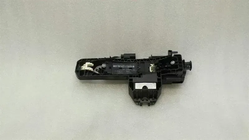 Mercedes CLS W218 door inner handle A2047602334 interior door handle front left