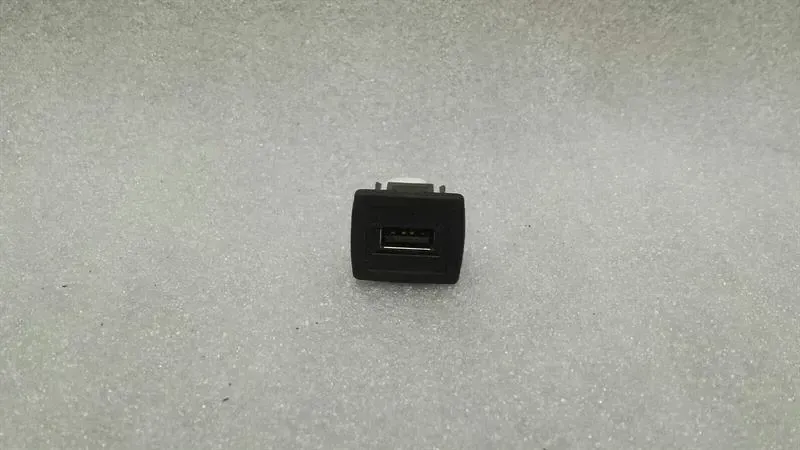 Mercedes GL X166 electronic module A2188200187 control unit USB input