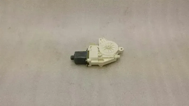 Mercedes GLK X204 door window engine A2048200624 power window motor rear right