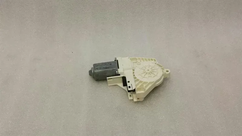Audi A7 4G door window motor 8K0959801B window regulator motor front left