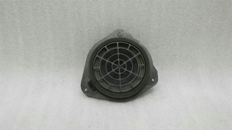 Audi A1 8X Speaker 8X0035411A Speaker BOSE
