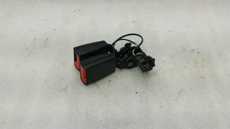 Audi S3 8V A3 Rear Belt Buckle 8V0857739 Rear Belt Lock