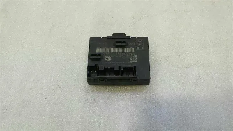 Audi A3 8V Rear Right Door Module 5Q0959595A Door Control Unit Rear Right