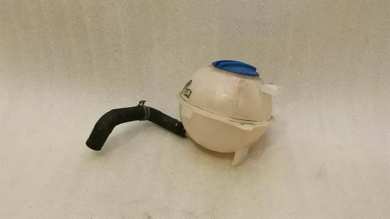 Audi A1 8X expansion tank 6Q0121407B expansion tank coolant