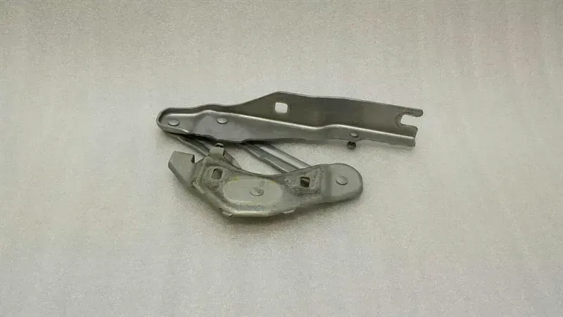 Audi A1 8X Bonnet Hinge LHS 8X0823301A Hood Hinge Left