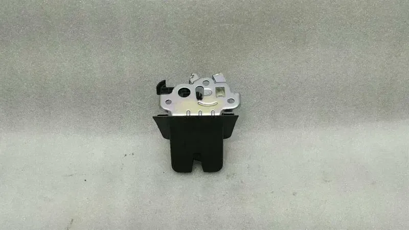 Audi S3 A3 8V Q5 8K 8X Boot Lock 8R0827505 Tailgate Lock