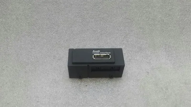 Audi S3 8V A3 music interface module 8V0035736 control unit USB iPod