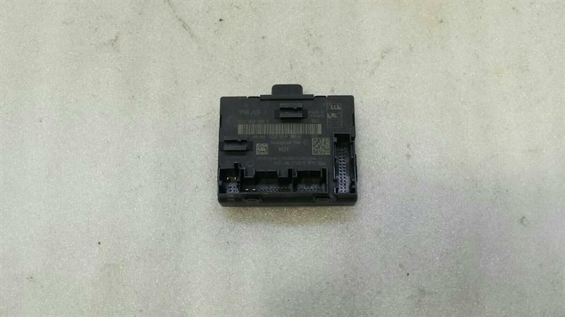 Audi S3 8V right door module 5Q0959392E door right control unit