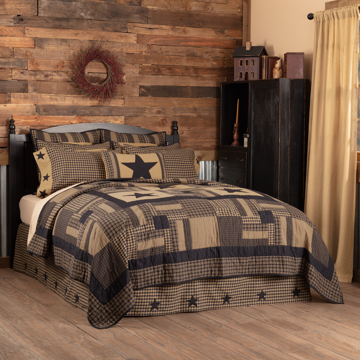 Black Check Star, Size: 90&quot;x90&quot; Queen