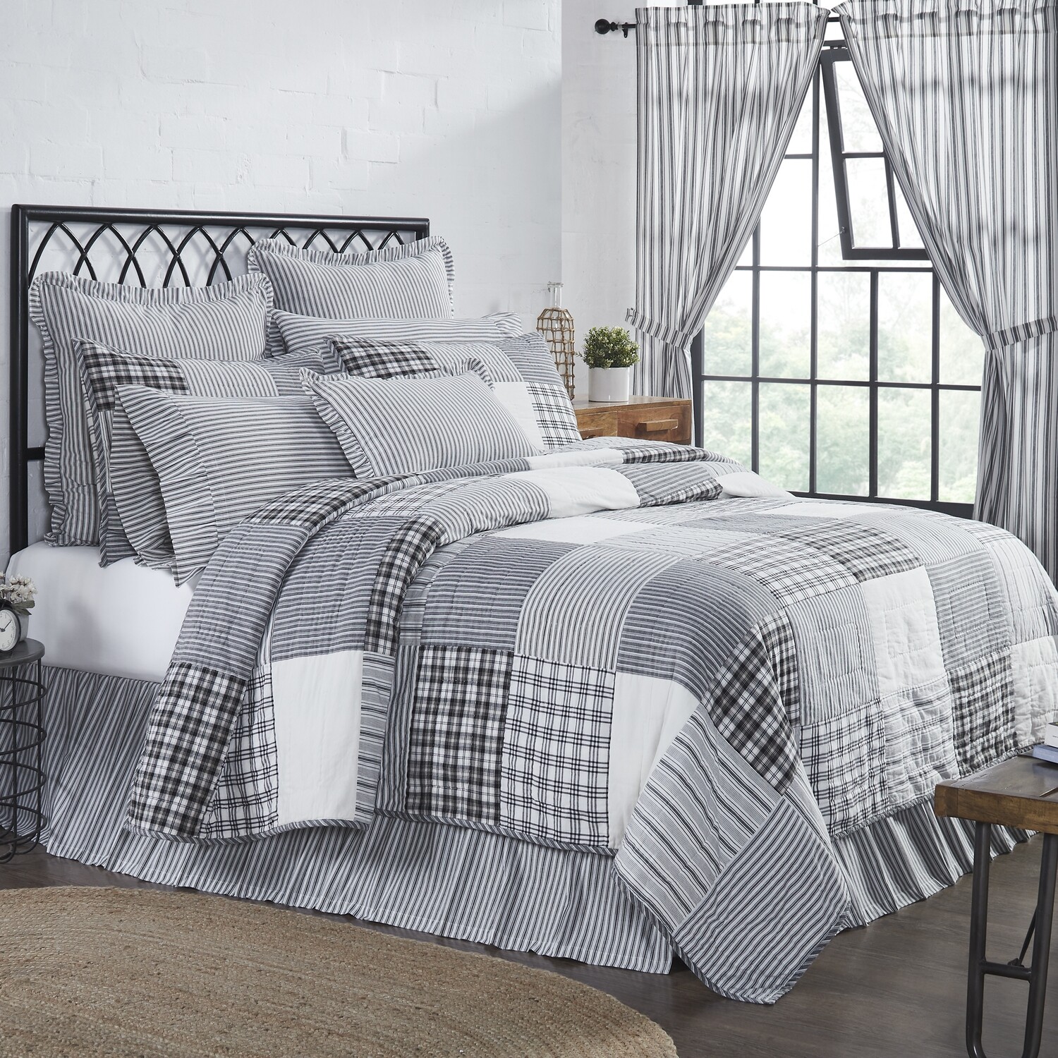 Sawyer Mill - Black, Size: 90&quot;x90&quot; Queen