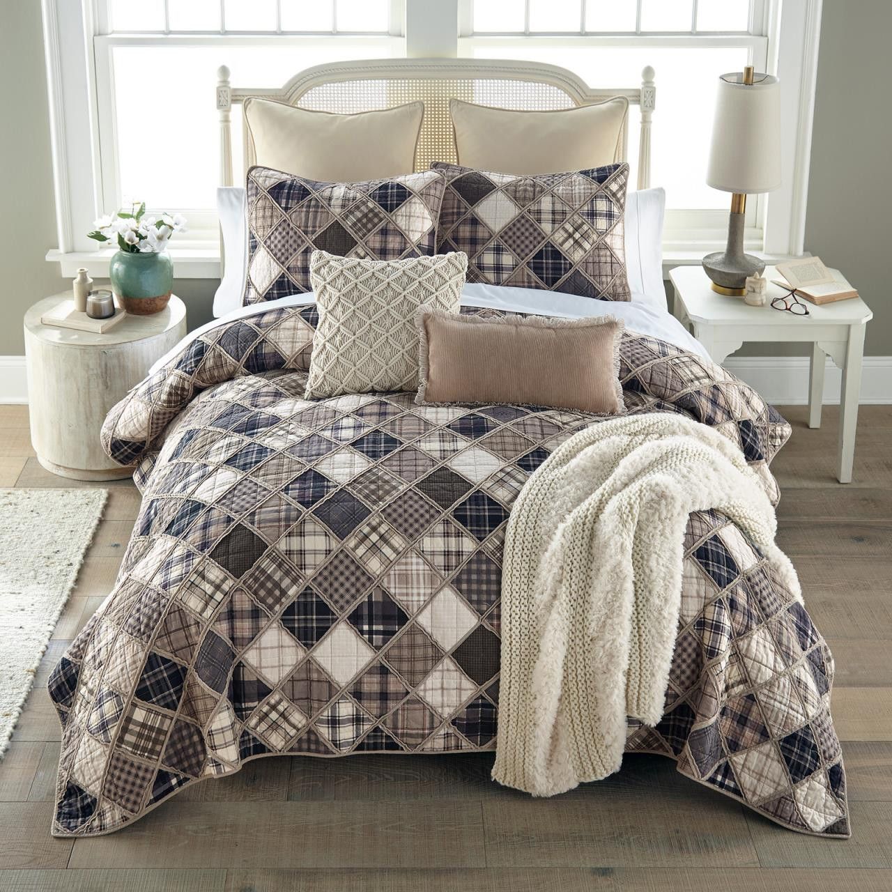 Driftwood - Set, Size: 90&quot;x90&quot; Queen &amp; (2) 20&quot;x26&quot; Standard Shams