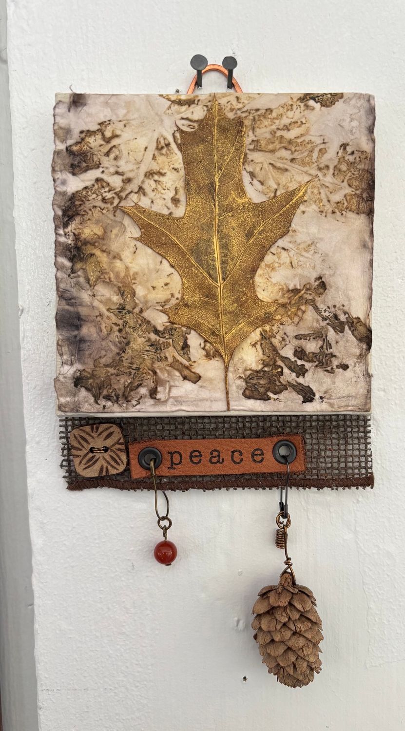 Small Oak Leaf Wall Hanging "Peace"