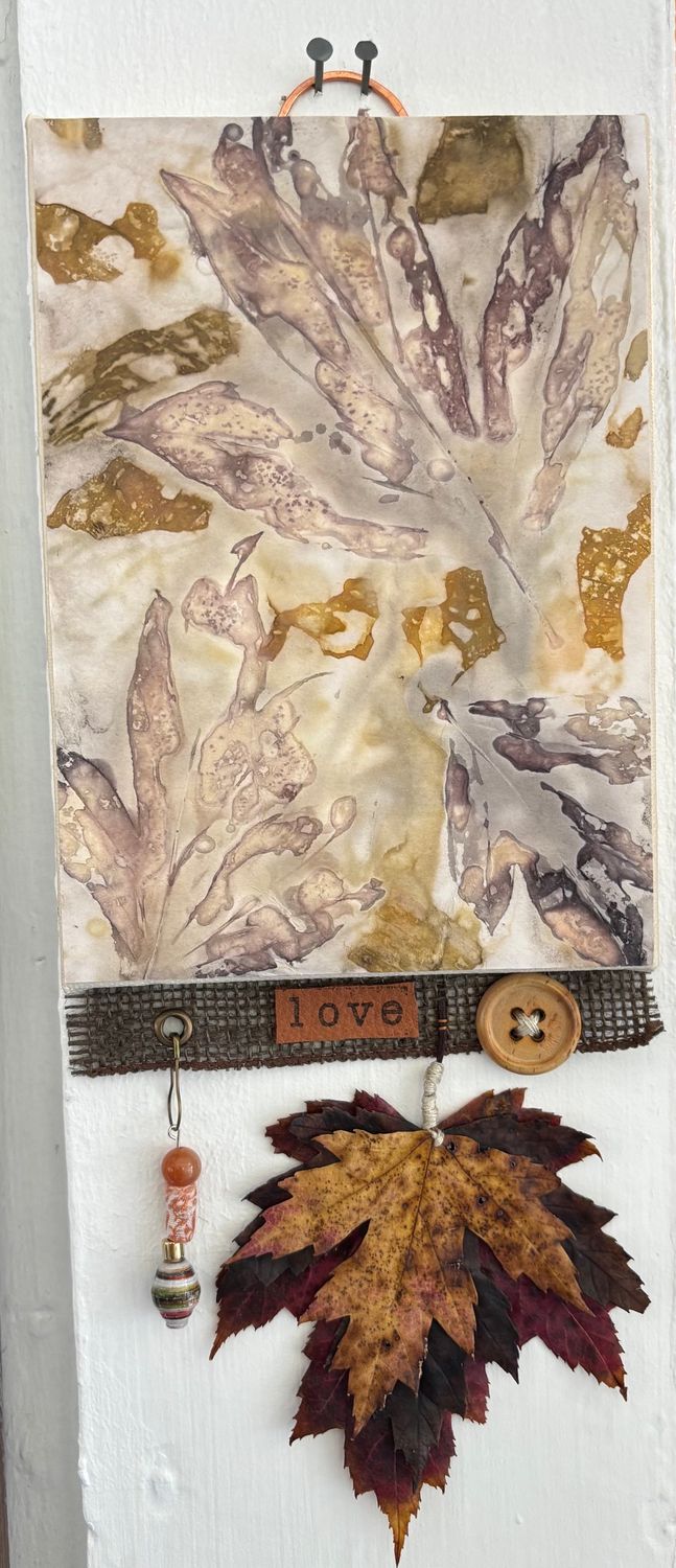 Maple Leaf Wall Hanging: "Love"