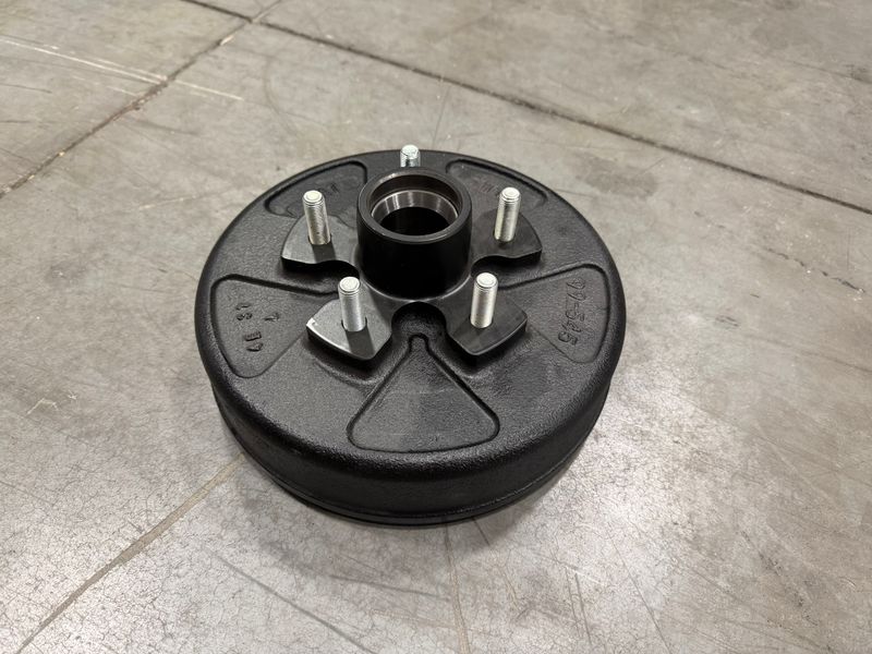 2K BRAKE DRUM WITH 5 BOLT ON 4 1/2", 1/2" STUDS