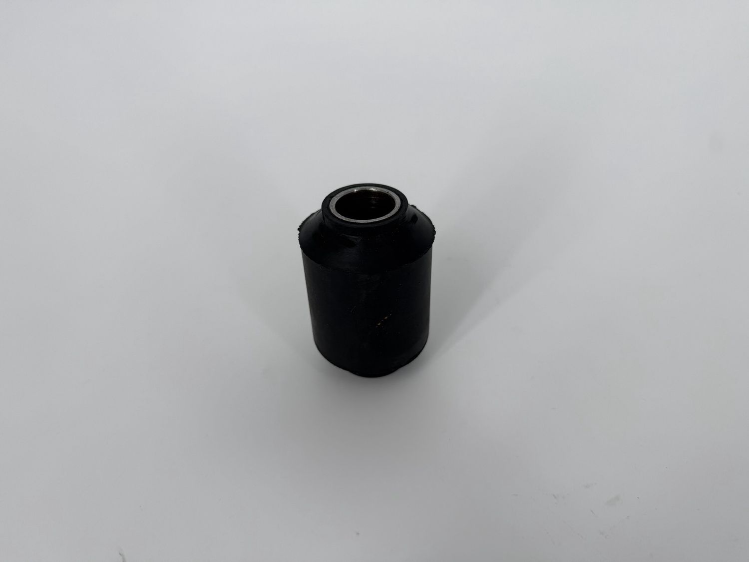 HAYES RUBBER BUSHING, FOR 2 1/2" SLIPPER SPRINGS, 0.71" ID, 1.8" OD, 2.75" LONG, 10K AXLES