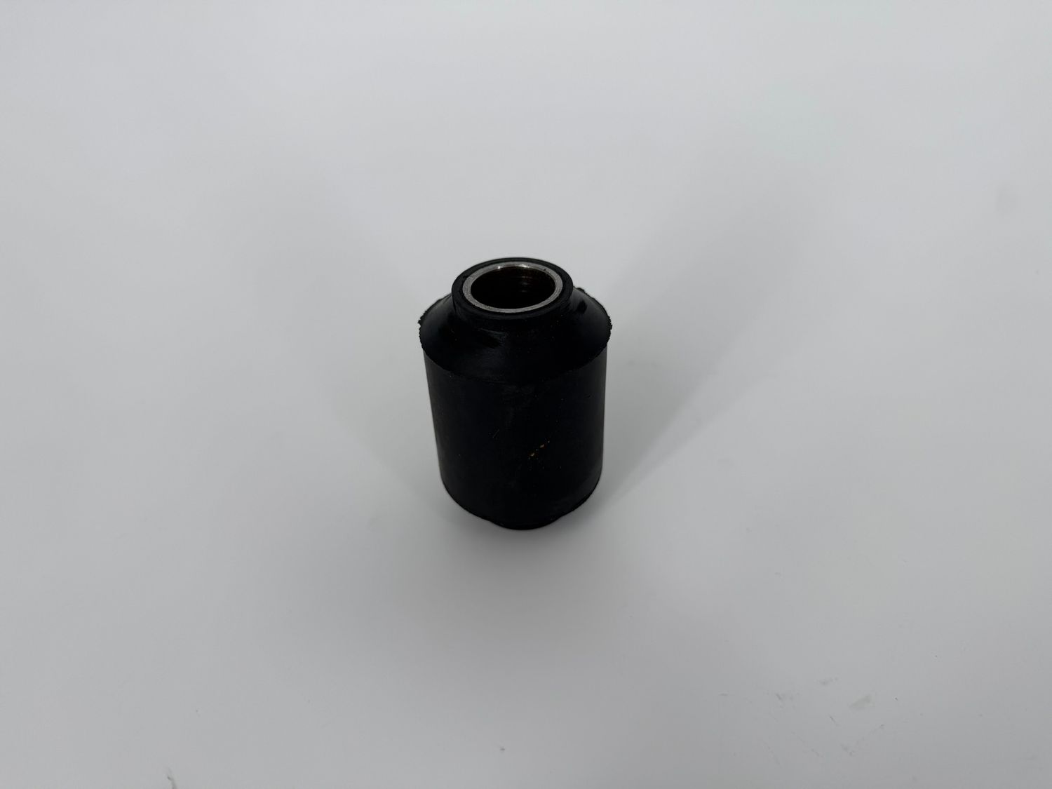 HAYES RUBBER BUSHING, FOR 2 1/2" SLIPPER SPRINGS, 0.71" ID, 1.8" OD, 2.75" LONG, 10K AXLES