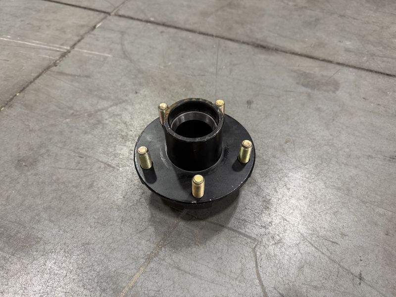3.5K IDLER HUB 5 ON 5" (008-256-07)