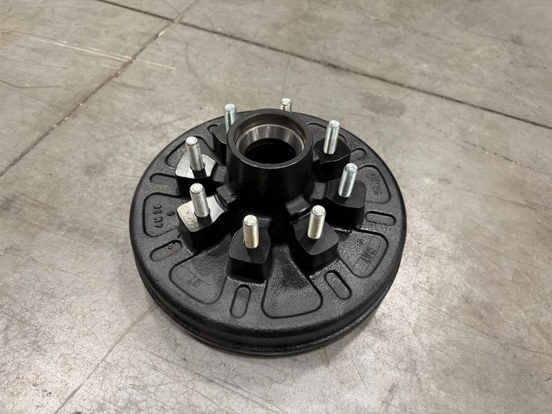 8K NARROW HUB/DRUM, 58" STUD, OIL