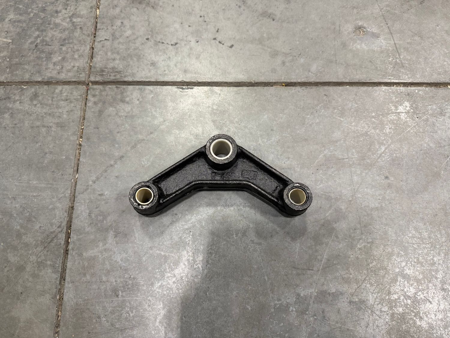 EQUALIZER 1 3/4" WW 6 1/4" X 3 7/8" X 3/4" X 9/16"