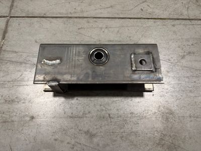 EQUALIZER FOR 2 1/2" WIDE SLIPPER SPRINGS, 18 3/8" LONG, 1" CENTER HOLE, 3/4" &amp; 1" HOLE SIZES, BOLT CENTERS 7 1/8"