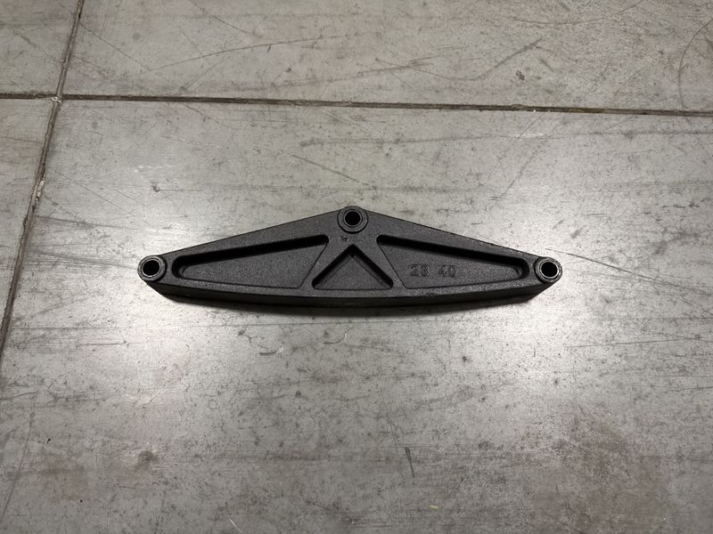 CURVED EQUALIZER FOR 1 3/4" WIDE DOUBLE-EYE SPRING, 14 3/4" LONG, 9/16" CENTER HOLE, FOR 42" AXLE CENTERS