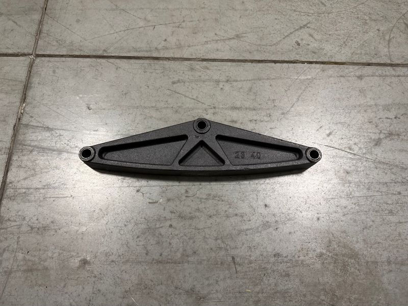 CURVED EQUALIZER FOR 1 3/4" WIDE DOUBLE-EYE SPRING, 14 3/4" LONG, 9/16" CENTER HOLE, FOR 42" AXLE CENTERS