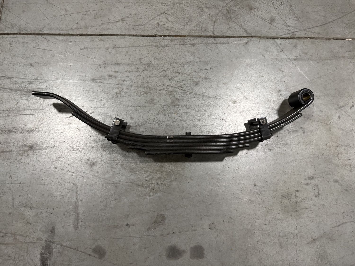 5 LEAF 2.5" SLIPPER 7/8" SPRING HOLE 10K GD AXLES USE W/OLD EQUALIZERS NOT AVAILABLE