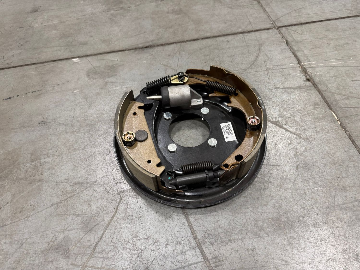 10" X 2-1/4" LH HYDRAULIC FREE BACKING BRAKE ASSEMBLY
