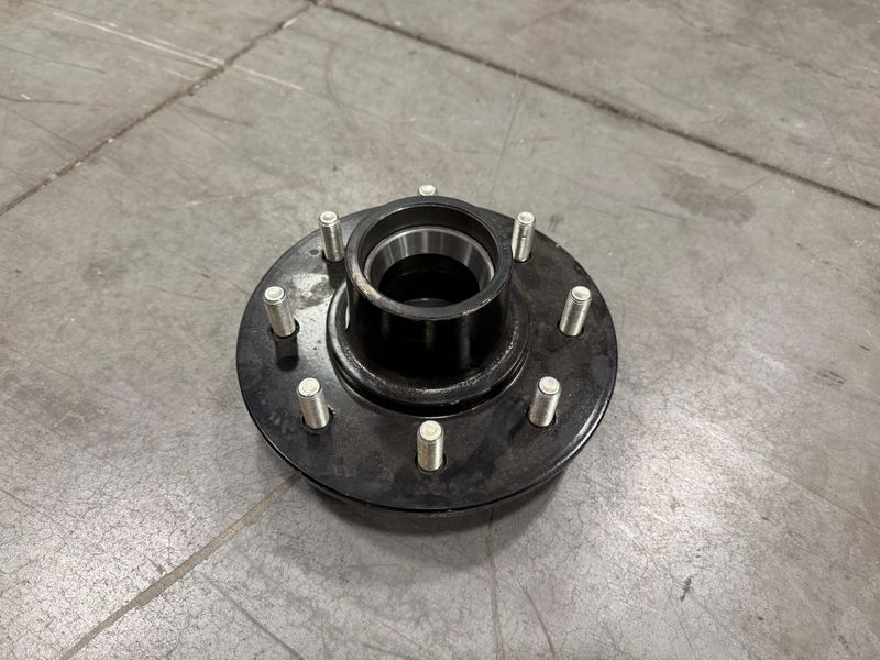 7K IDLER HUB 8 ON 6.5" WITH 1/2" STUD